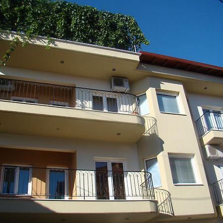 Guesthouse Nefeli Литокорон Екстериор снимка